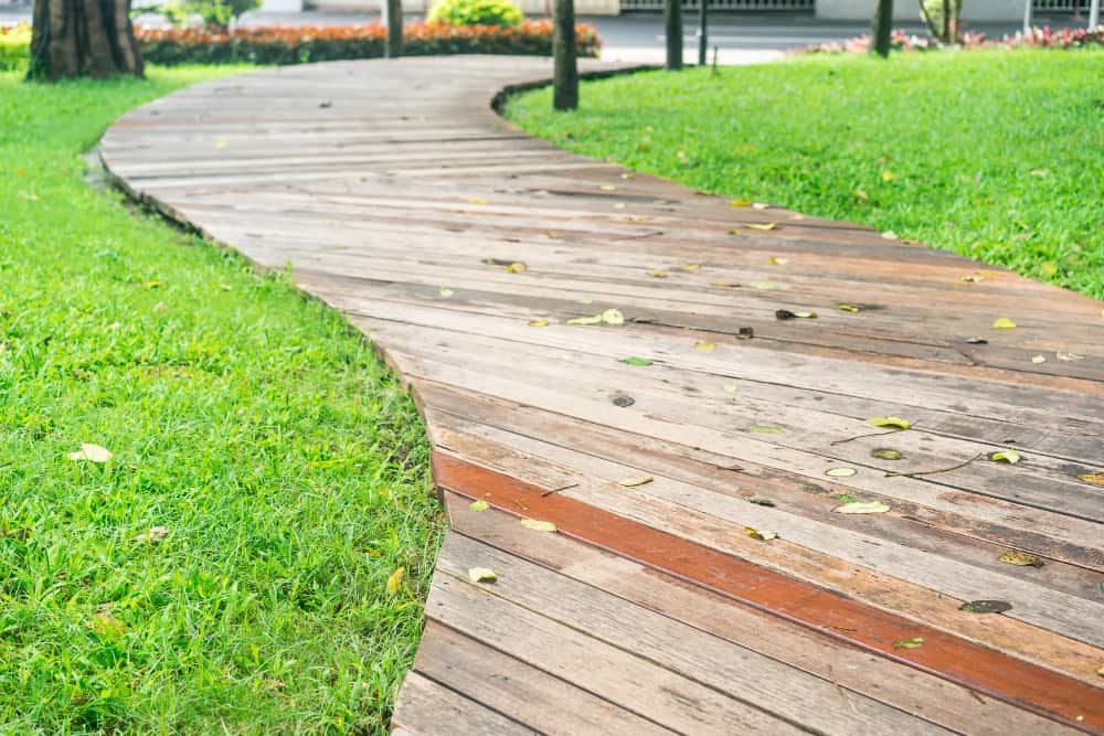 Jenis Lantai Lapangan Terbaik - Lantai Kayu